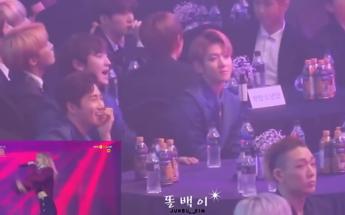 [图]【多视角】BTS EXO REACTION TO BLACKPINK PLAYING WITH FIRE+BOOMBAYAH @SMA 2017