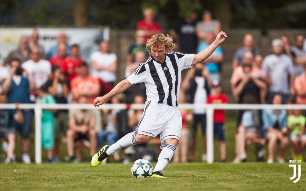 活动作品连中三框