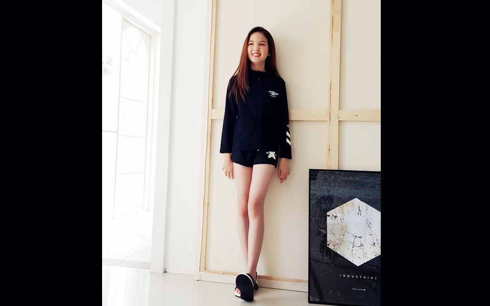 11岁可爱美少女尹慧琳,萌萌哒!