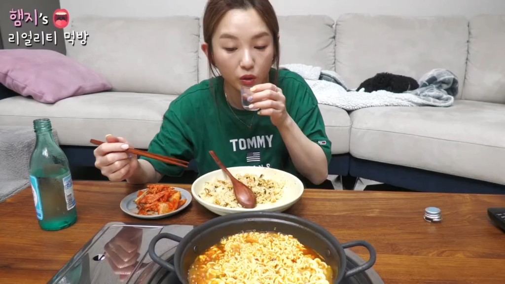 hamzy癌婶 海鲜炒饭火鸡面烧酒