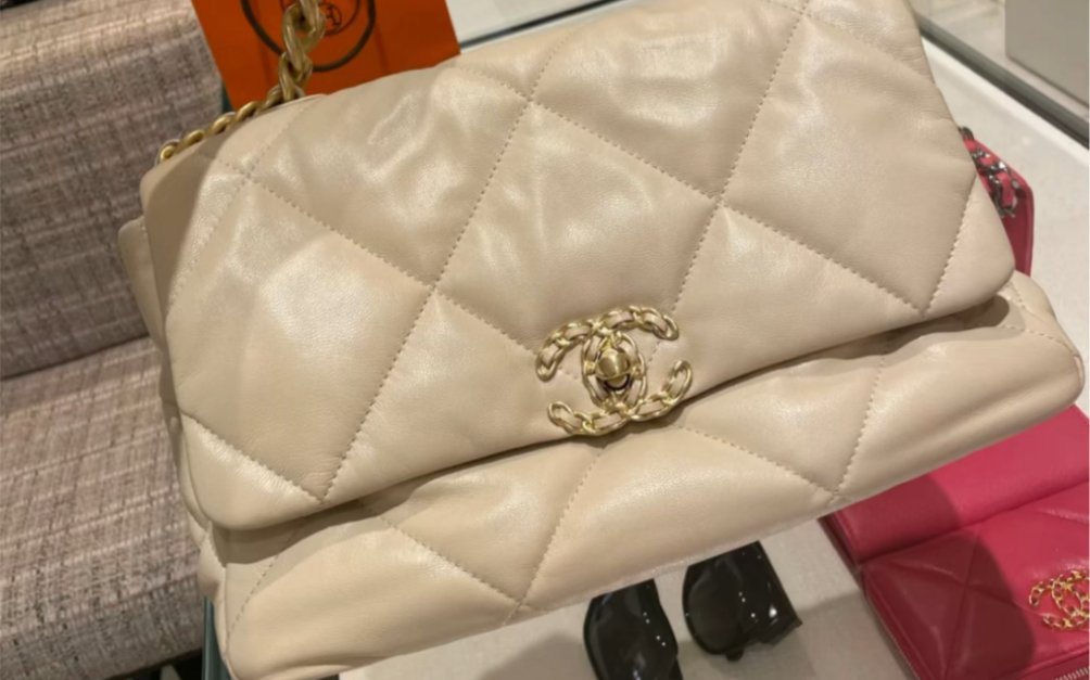 香奈儿chanel 19bag 杏色 30真是抵抗不了这种软夫夫的包