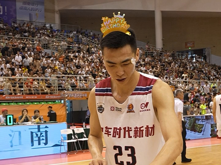 祝陈凯涛生日快乐!