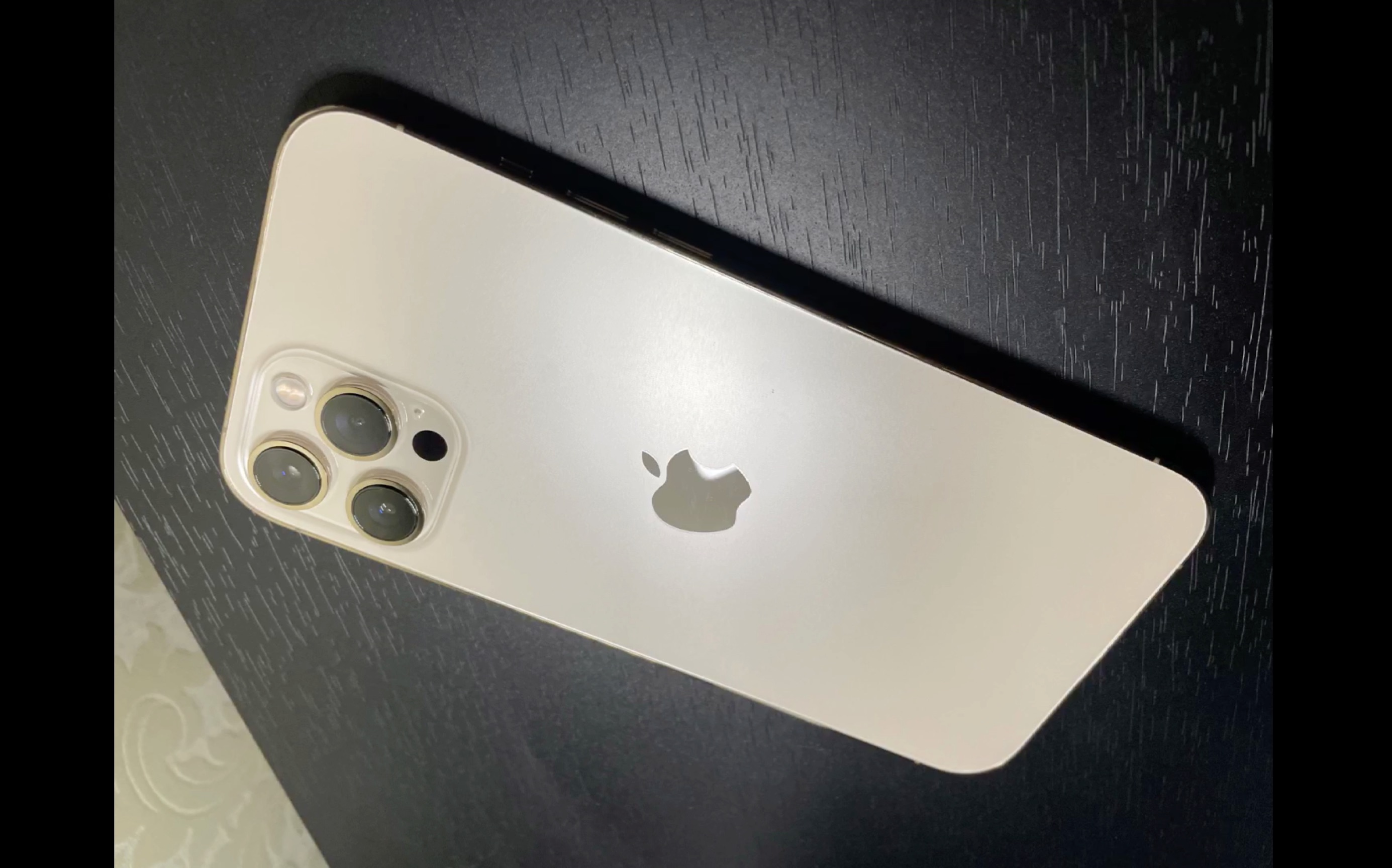 iphone12白色開箱iphone12promax金色開箱對比iphone11promax和iphone