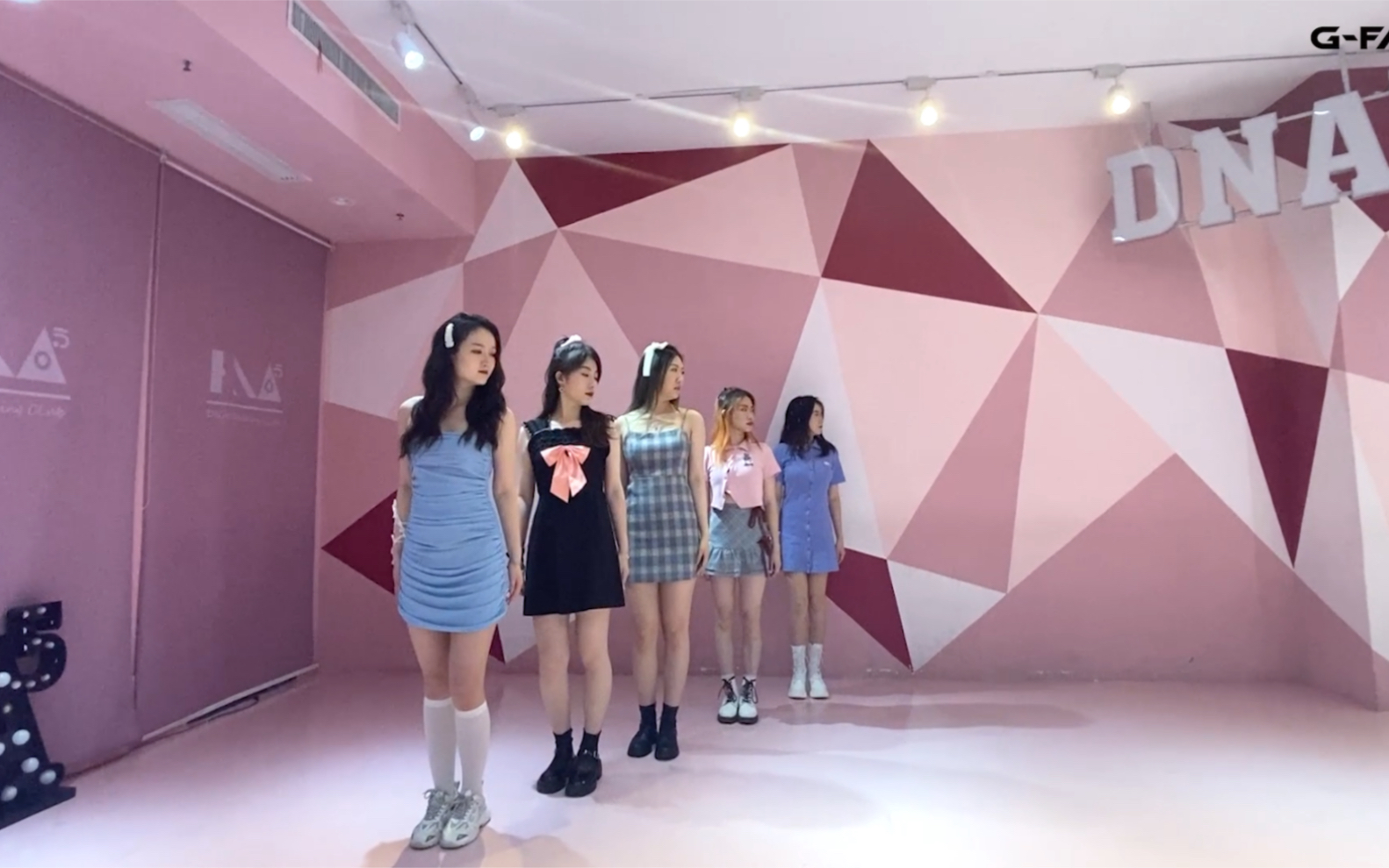 [图]TWICE —《FANCY》5人版翻跳～