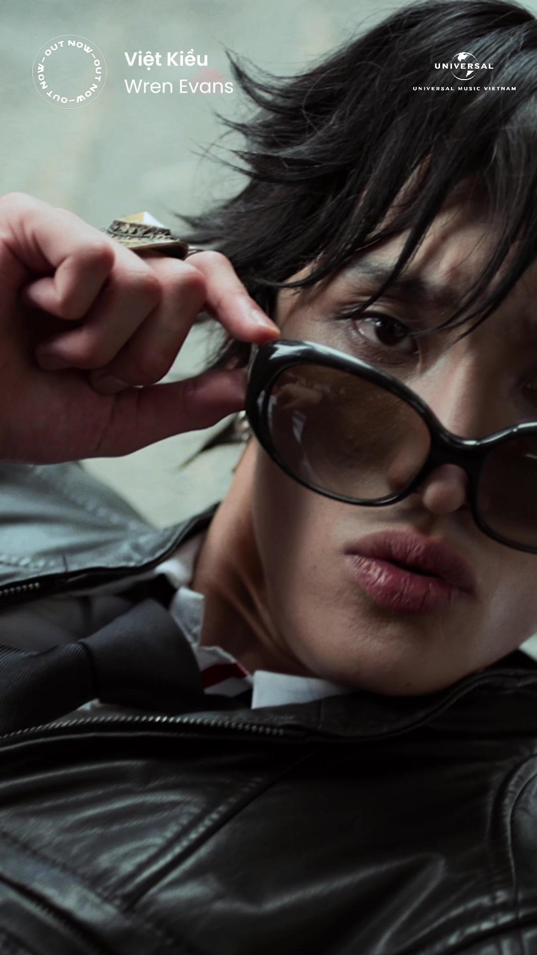 上周,雷恩 · 埃文斯 (wren evans) 的头发再次出现.