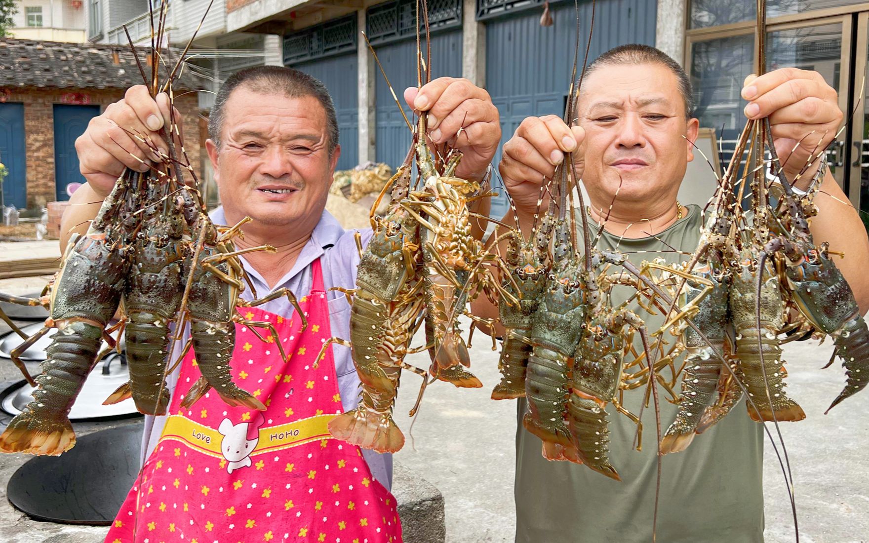 [图]370买点小青龙，阿胖山做“十三香小青龙”，膏肥肉嫩，吃爽了