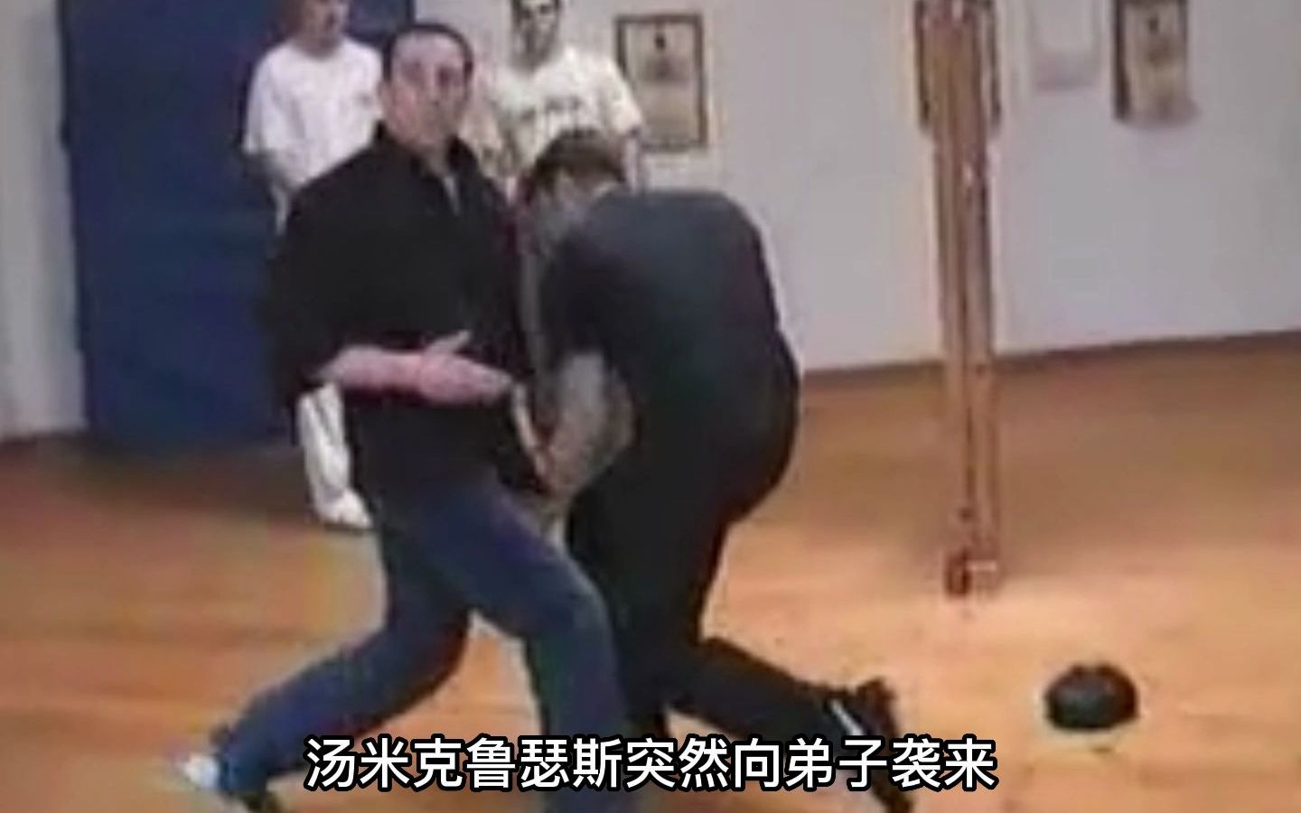 [图]李小龙亲传弟子真实影像，一秒钟轰出10拳，速度太离谱！