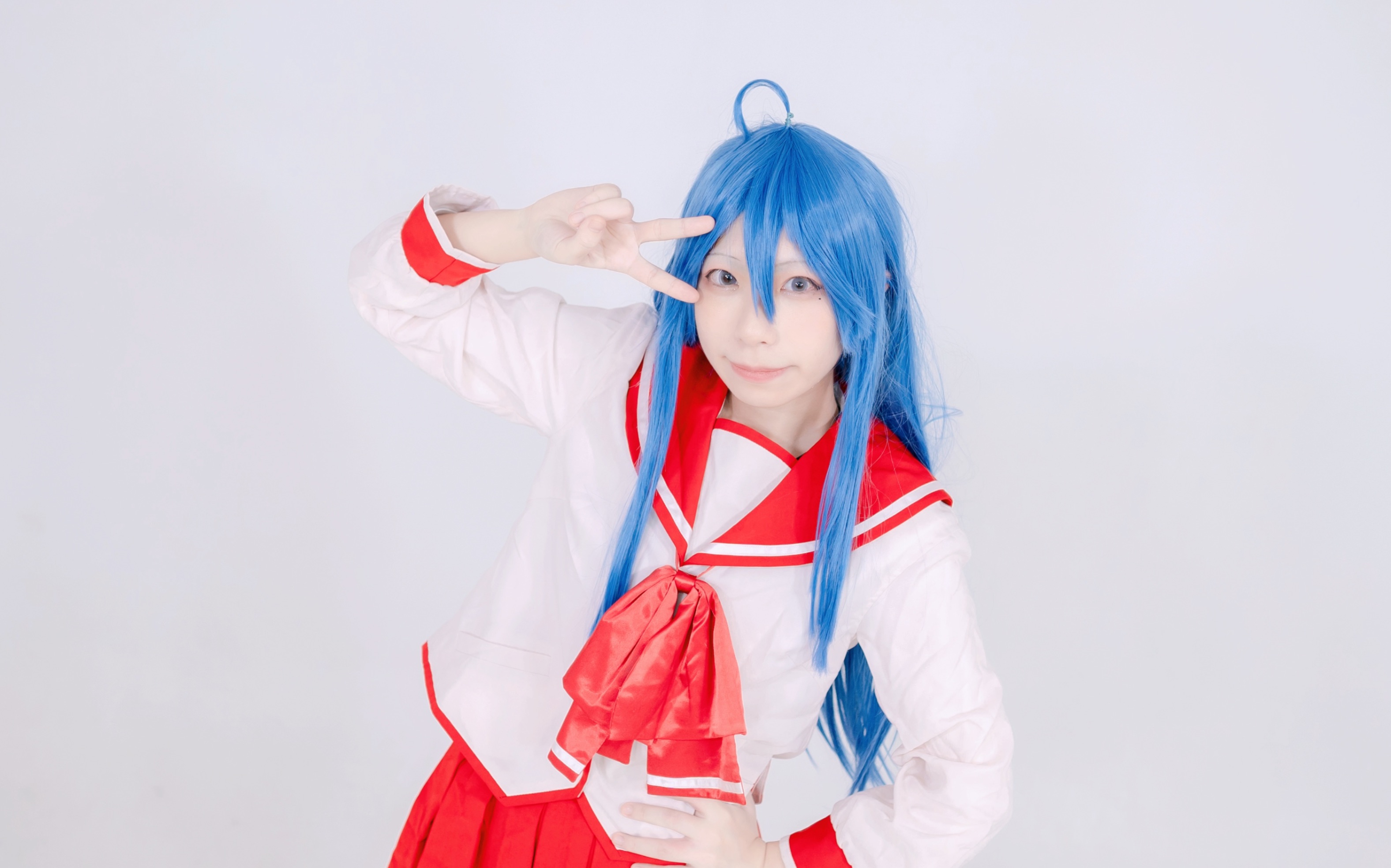 泉此方cos拿去吧水手服幸运星cos翻跳