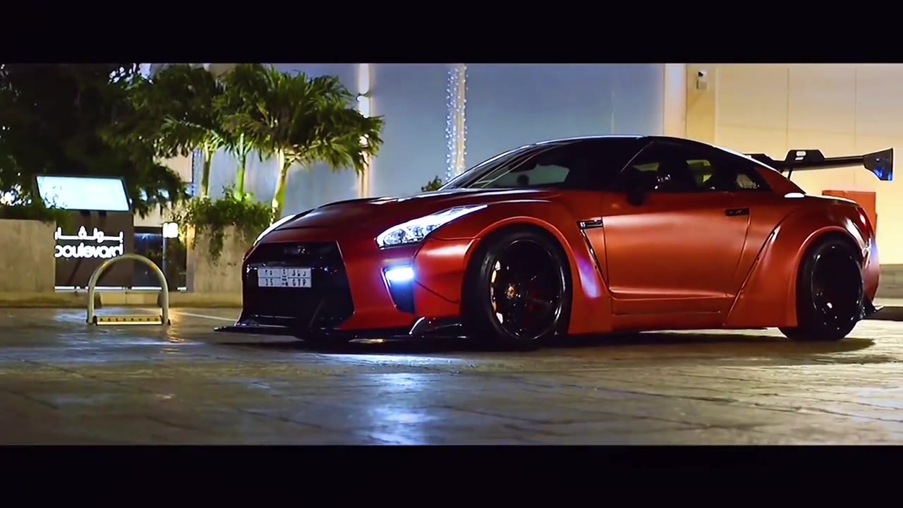 战神gtr每一次出发,你都只能看到它的尾灯