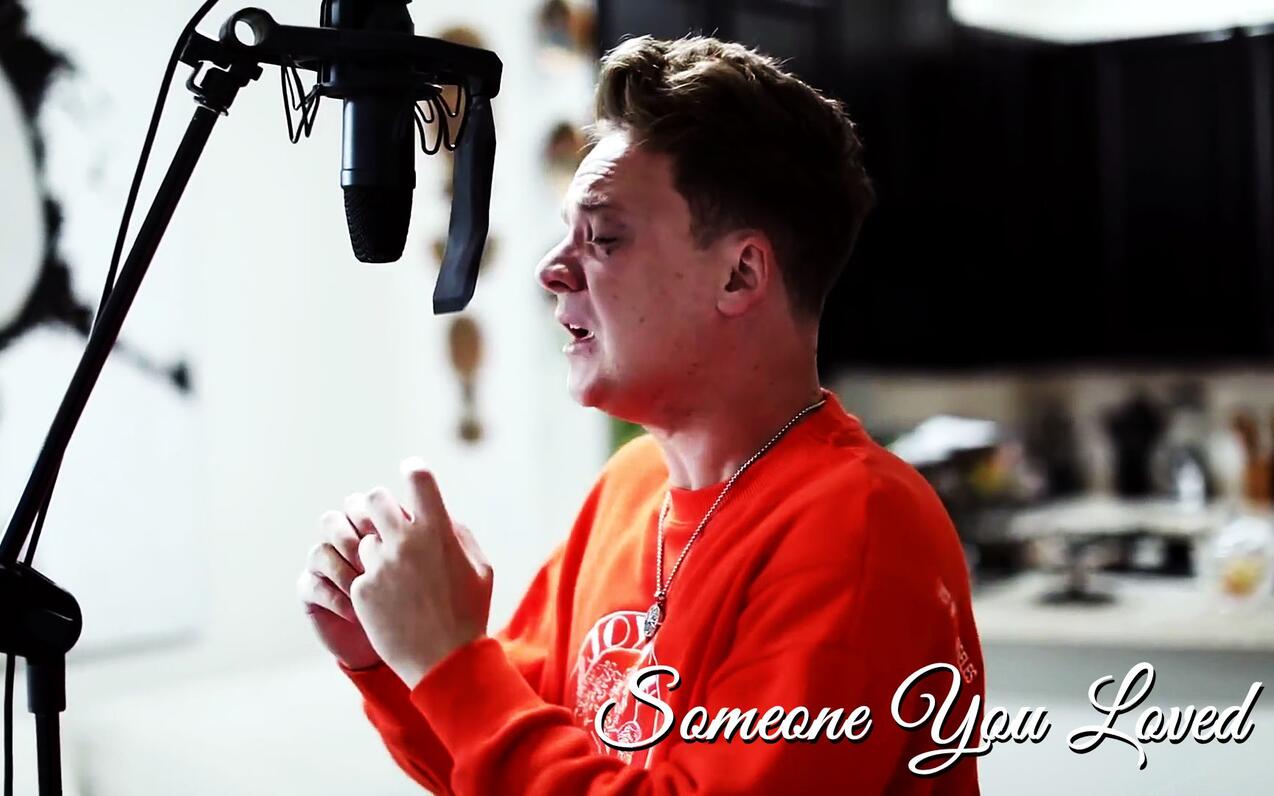 风靡全球的英文歌《Someone You Loved》，伤感的旋律，听到沉醉 - 哔哩哔哩