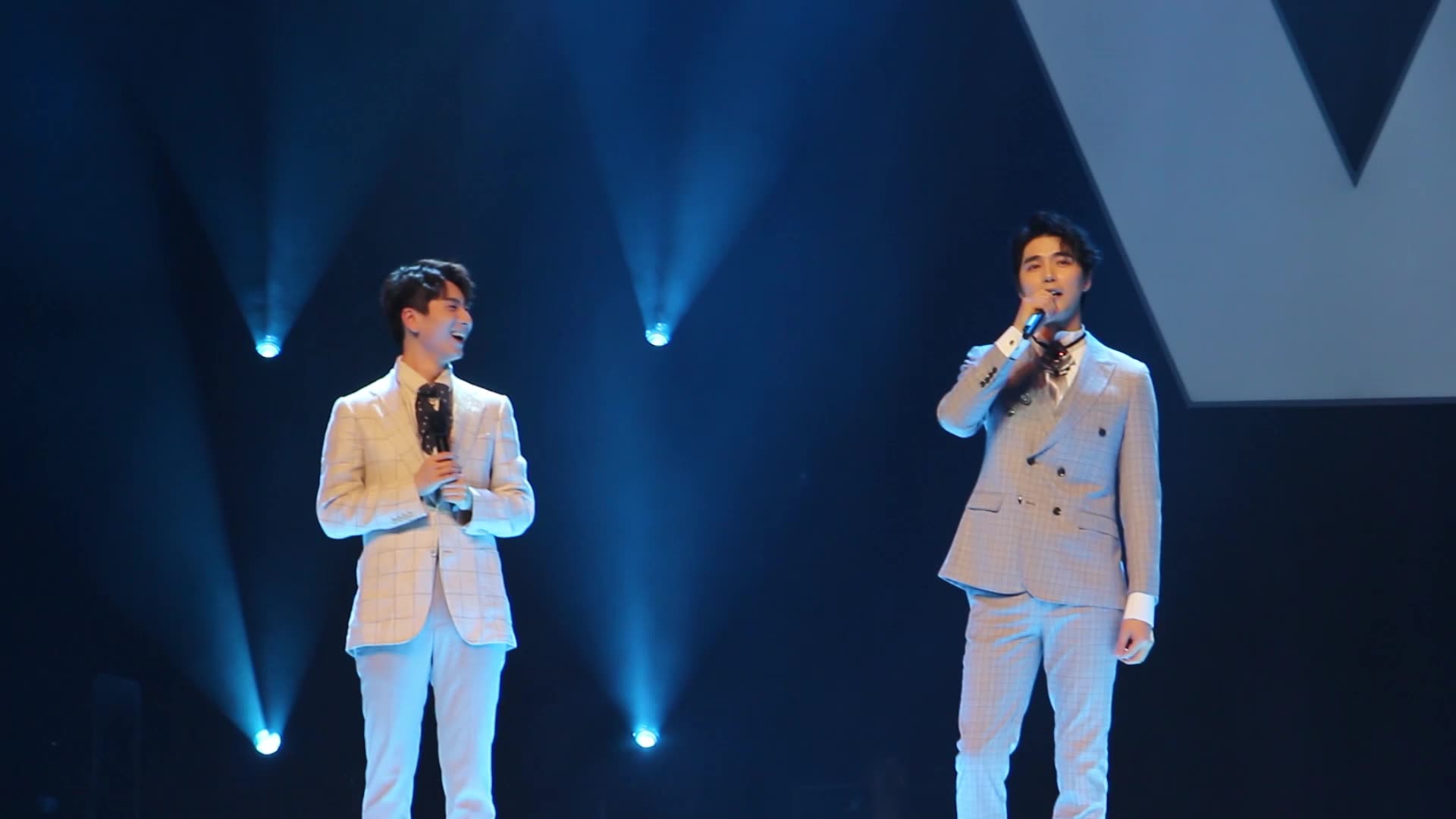 【蔡程昱】【阿云嘎】谁家的开水壶响了