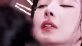 小伙穿越修仙世界获得最苟系统，开局把三个美女师姐搞的不要不要的~