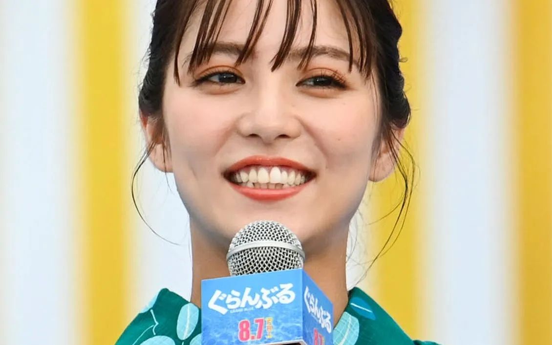 碧海之蓝夏日超级祭典活动cancam模特石川恋身着夏日装束鲜艳浴衣大人