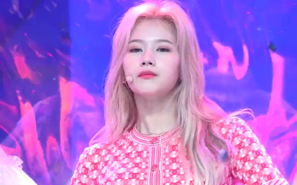 twicefancy凑崎纱夏sana竖版直拍