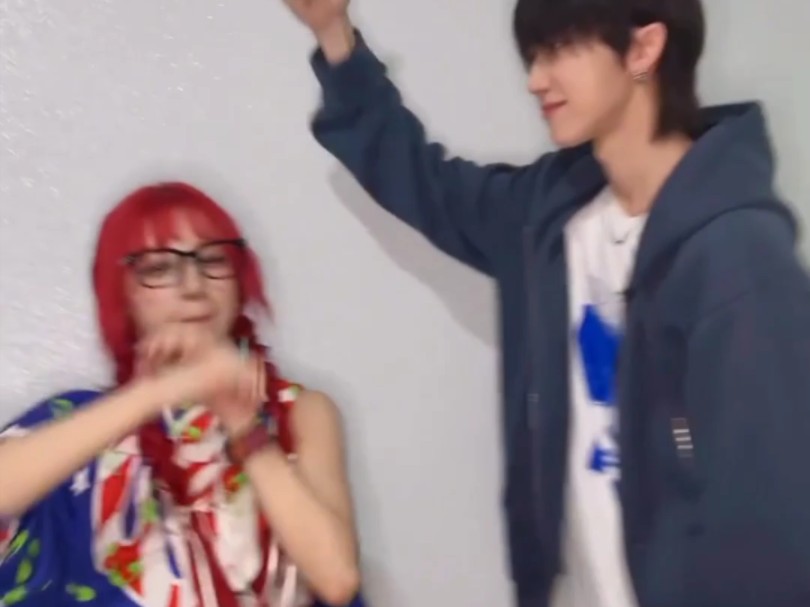 综艺搞梗line手势舞【宋雨琦 徐明浩】祈祷俩位一起参加国内综艺吧!