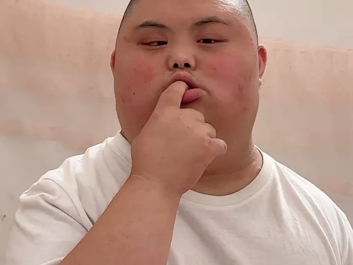 小鸭哥唐氏日常