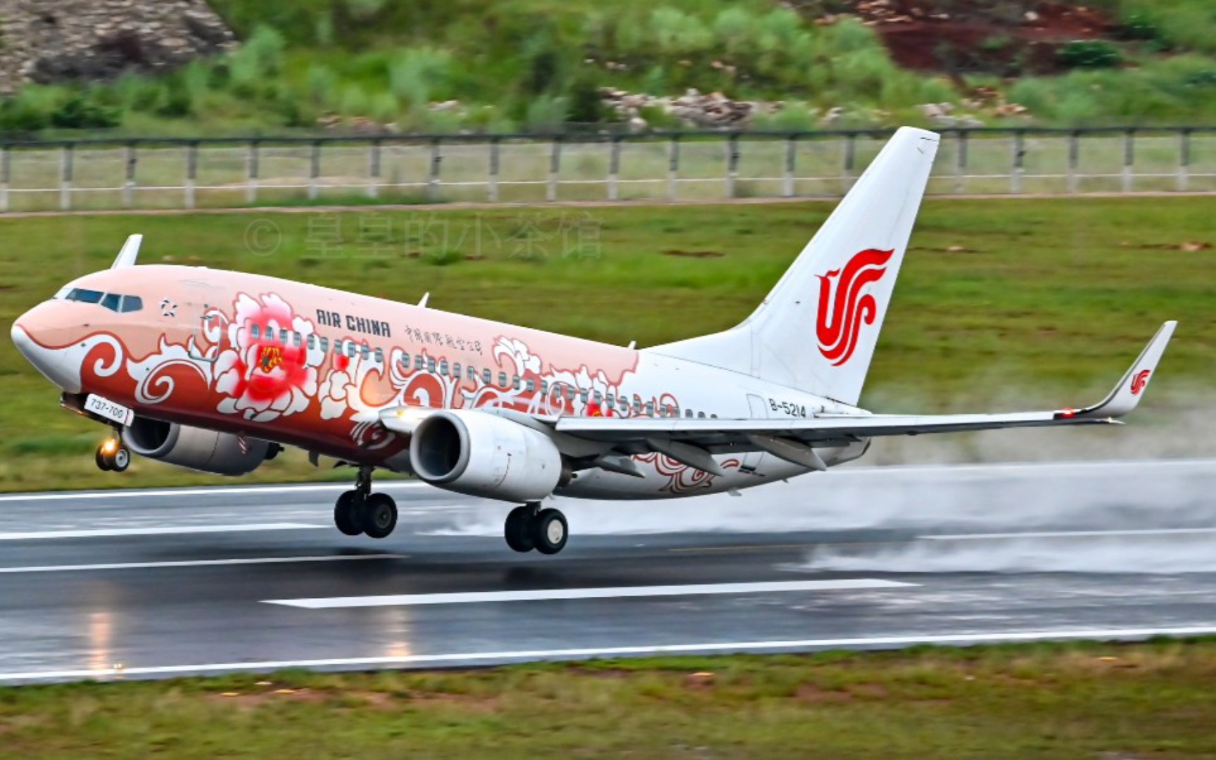 国航737彩绘 华盛顿至东京 全程10小时 编号b5214 机龄17.