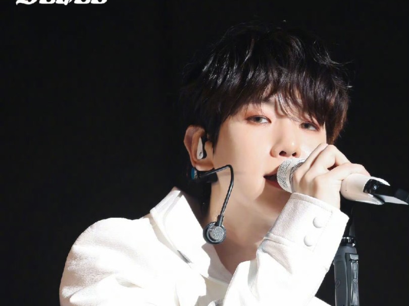 【官方直拍】边伯贤《un village》演唱会4k舞台!