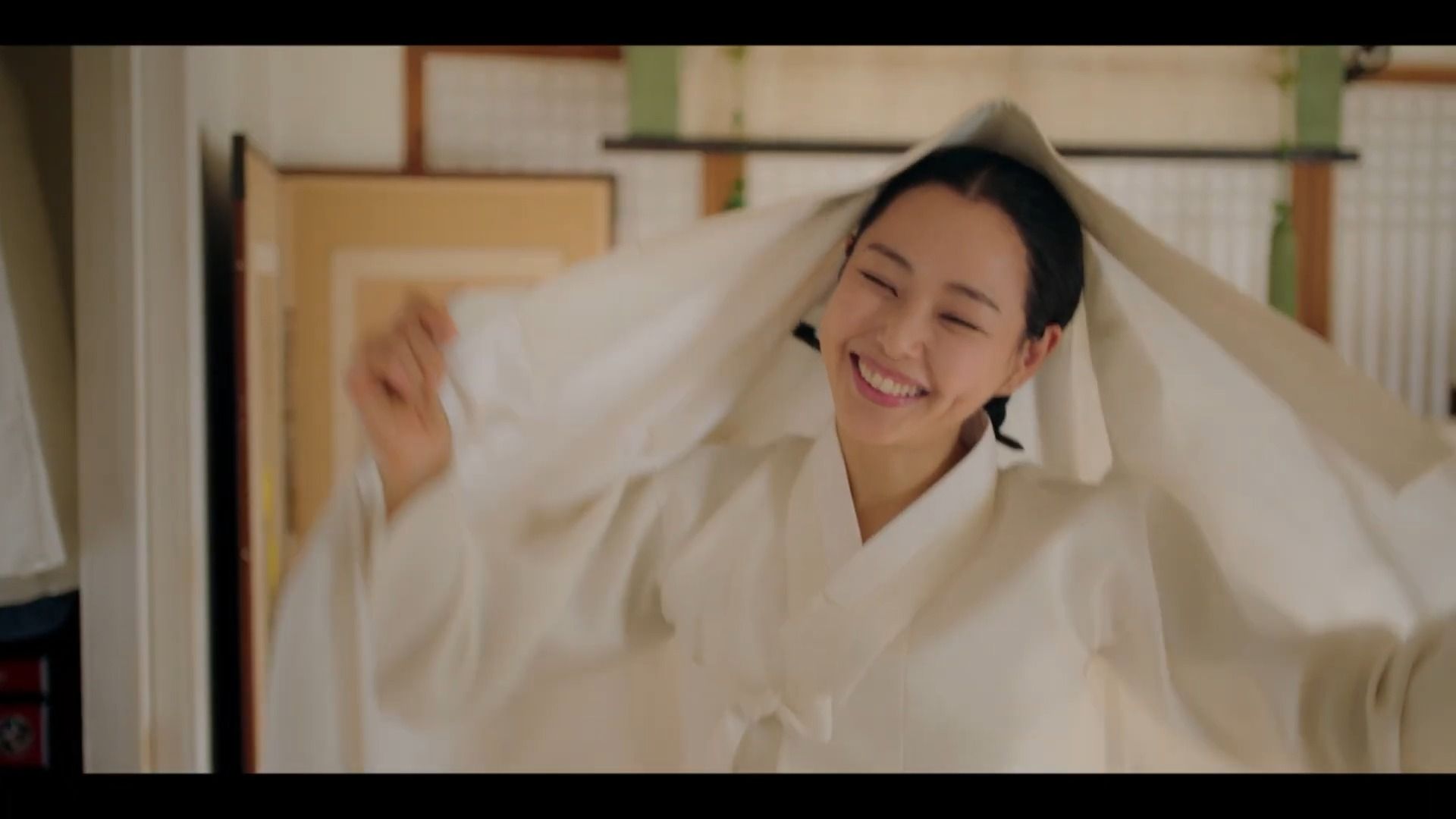 《夜晚开的花》预告1 李荷妮 李锺元