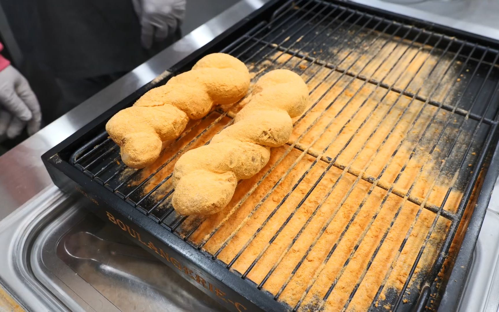 活动作品有嚼劲的芝士麻花黑芝麻麻花