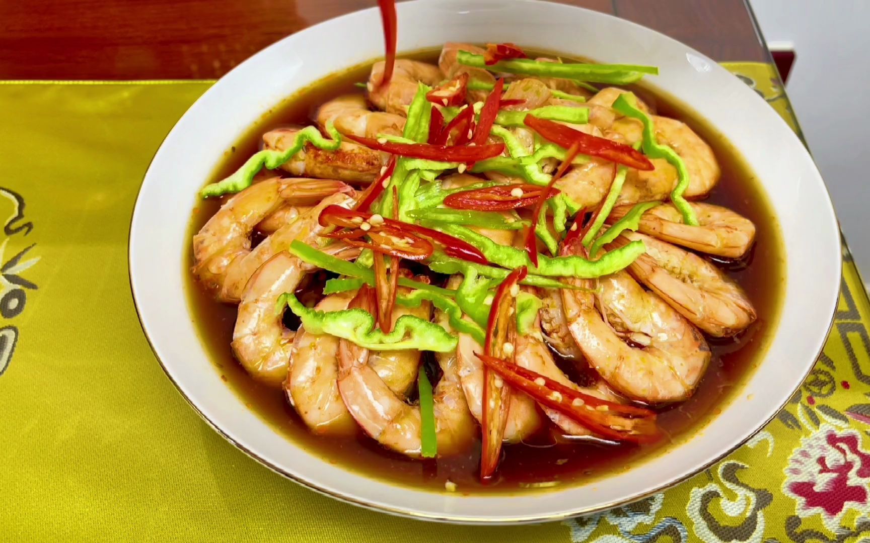 减肥也可以猛吃捞汁虾好吃又营养多吃不长肉明天一早2斤