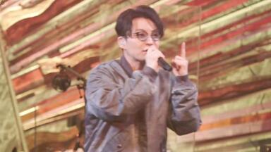 星野源 STRANGER IN BUDOKAN 星野 源 復活を遂げた初の武道館公演がブルーレイ・DVD化