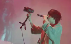 Télécharger la video: 米津玄師「KICK BACK」2022 变身 （Live）现场音效增强版