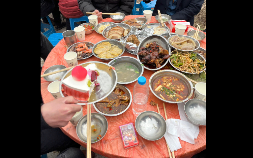 四川农村坝坝宴 安逸巴适