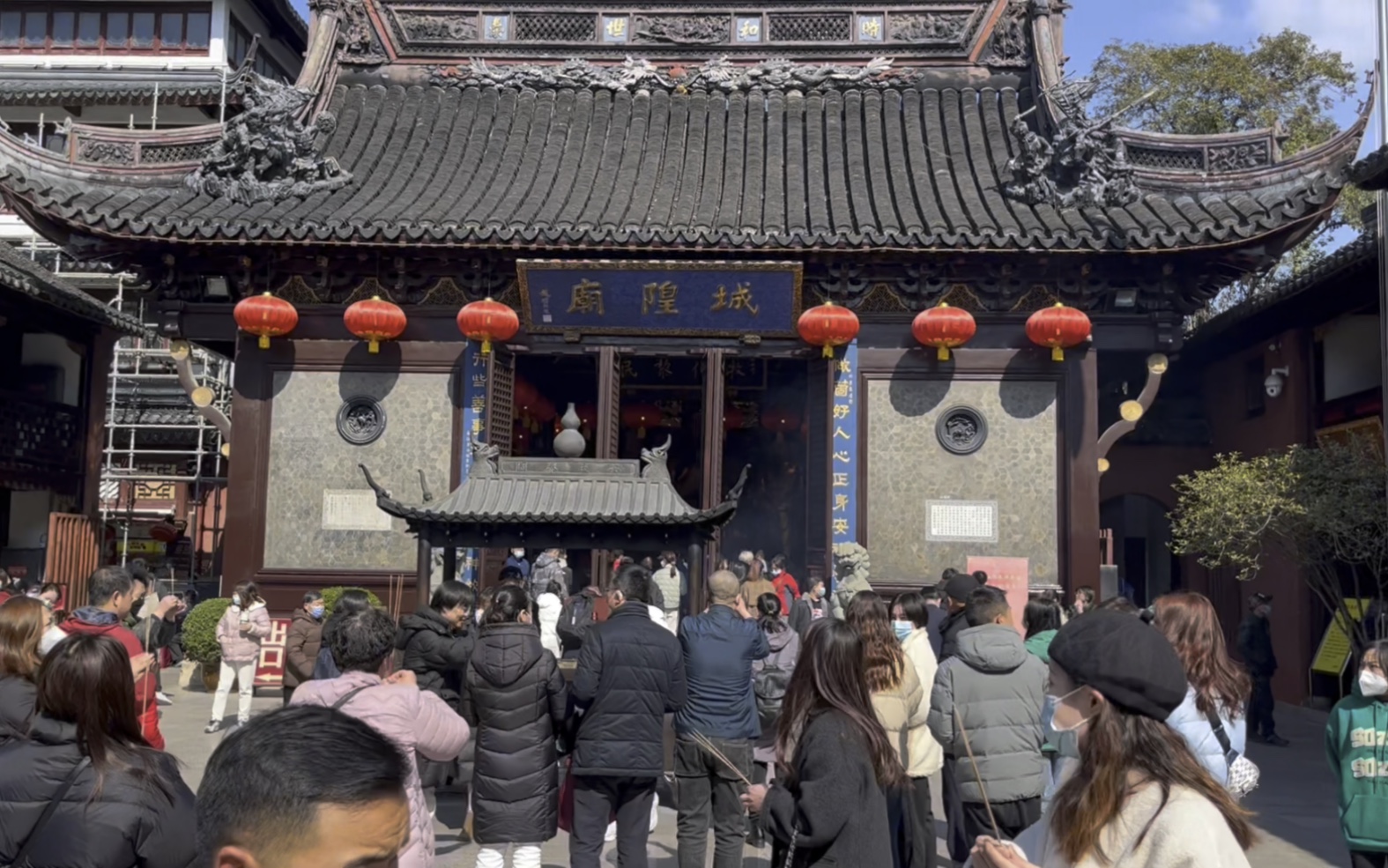 上海老城隍庙古玩市场看看有啥宝贝