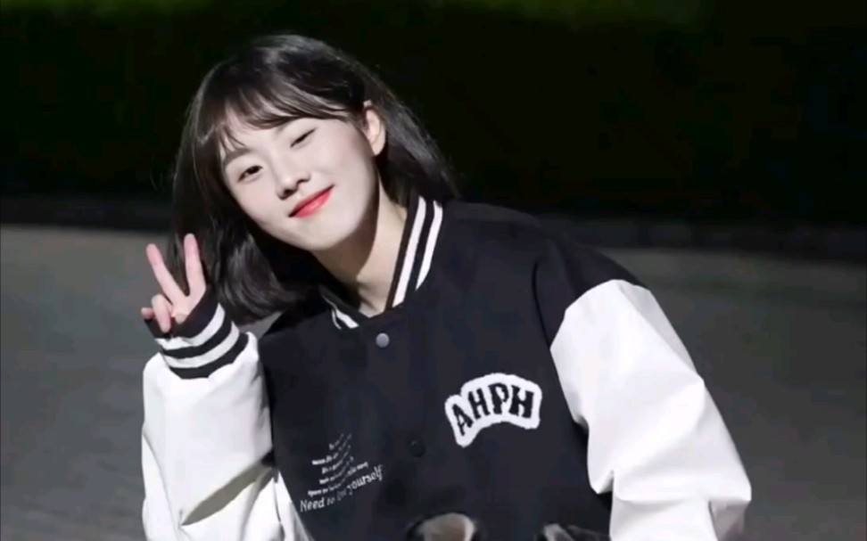 【马嘉祺】(泥塑向,怎么有人会和短发清纯感这么配)