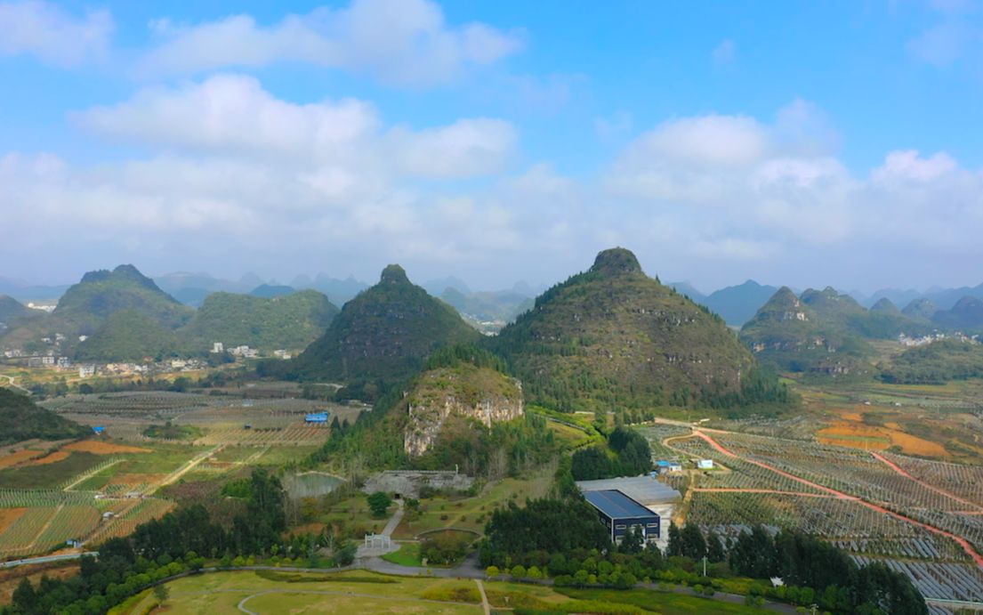 这两座大山,看了让人脸红心跳,大自然的鬼斧神工,太像了