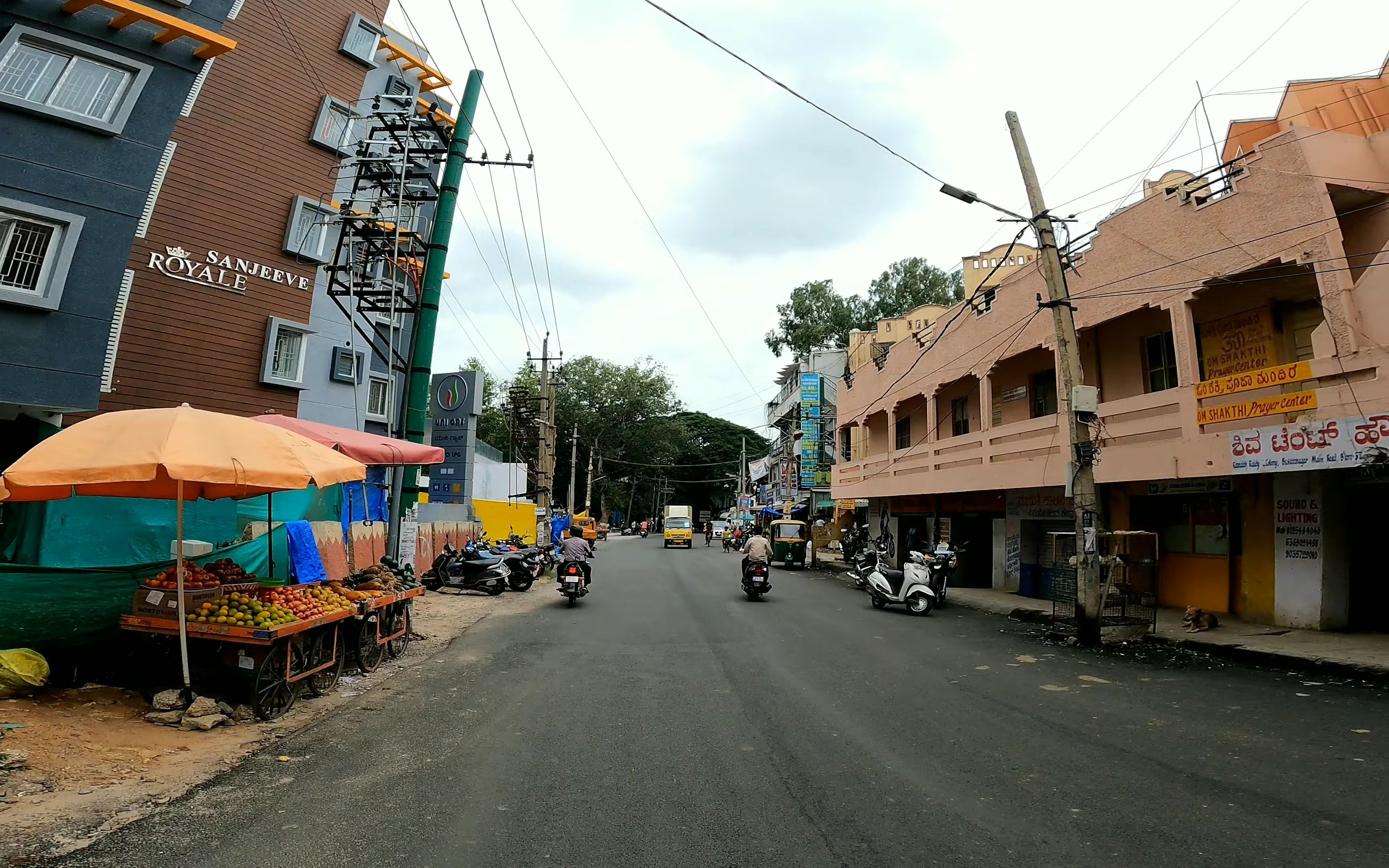 【4k】印度一线城市班加罗尔路拍,位于marathahalli,it企业较为集中的