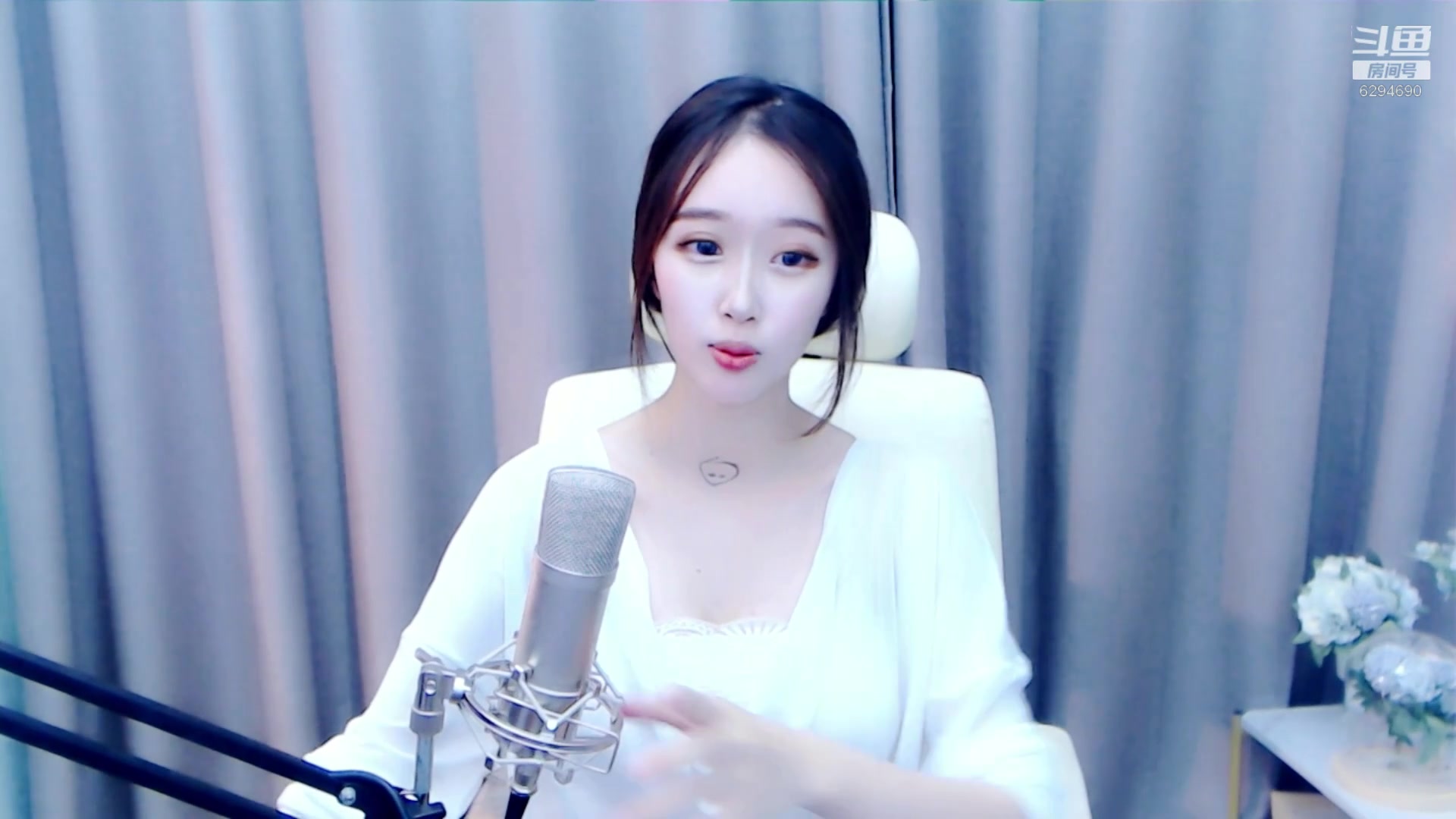 辣条条sss 2019-11-04 23点场_哔哩哔哩 (゜-゜)つロ 干杯~-bilibili