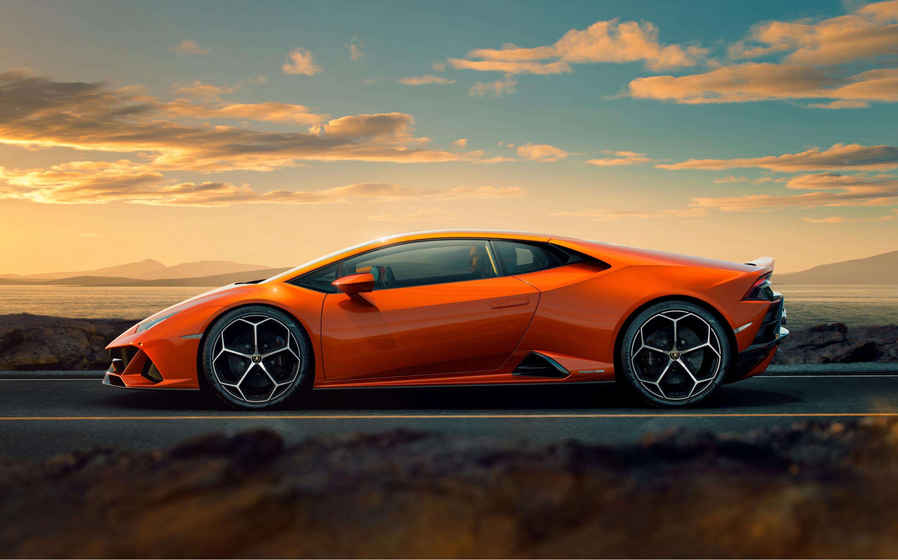 【gta5】自制 兰博基尼huracan evo spyder 广告