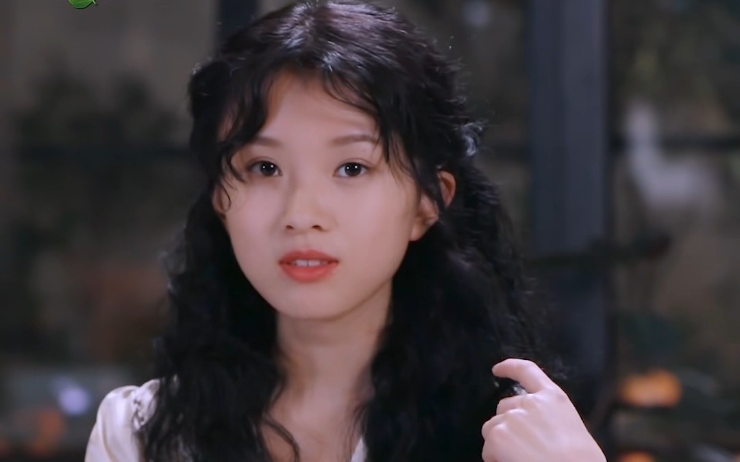 明日之子洪一诺:喜欢复古风格的小姐姐,看一眼就让你瞬间爱上了_哔哩