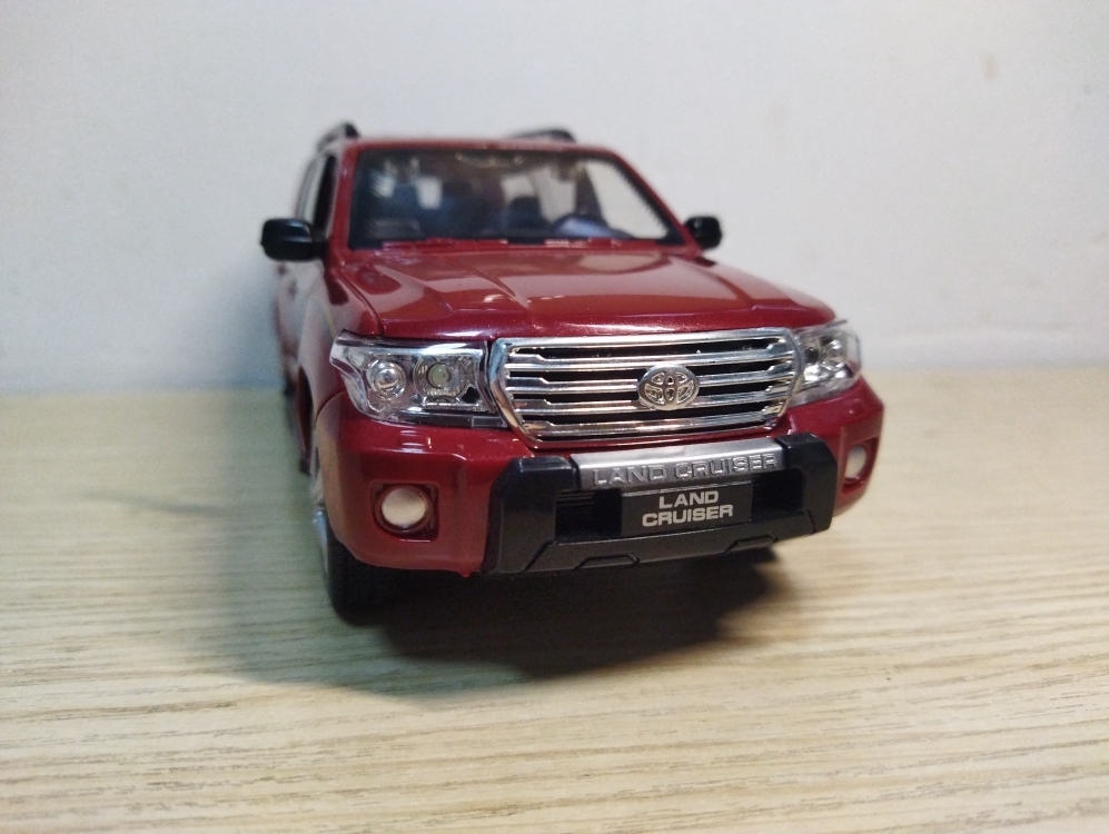 【玩具分享】1:24丰田兰德酷路泽模型玩具车