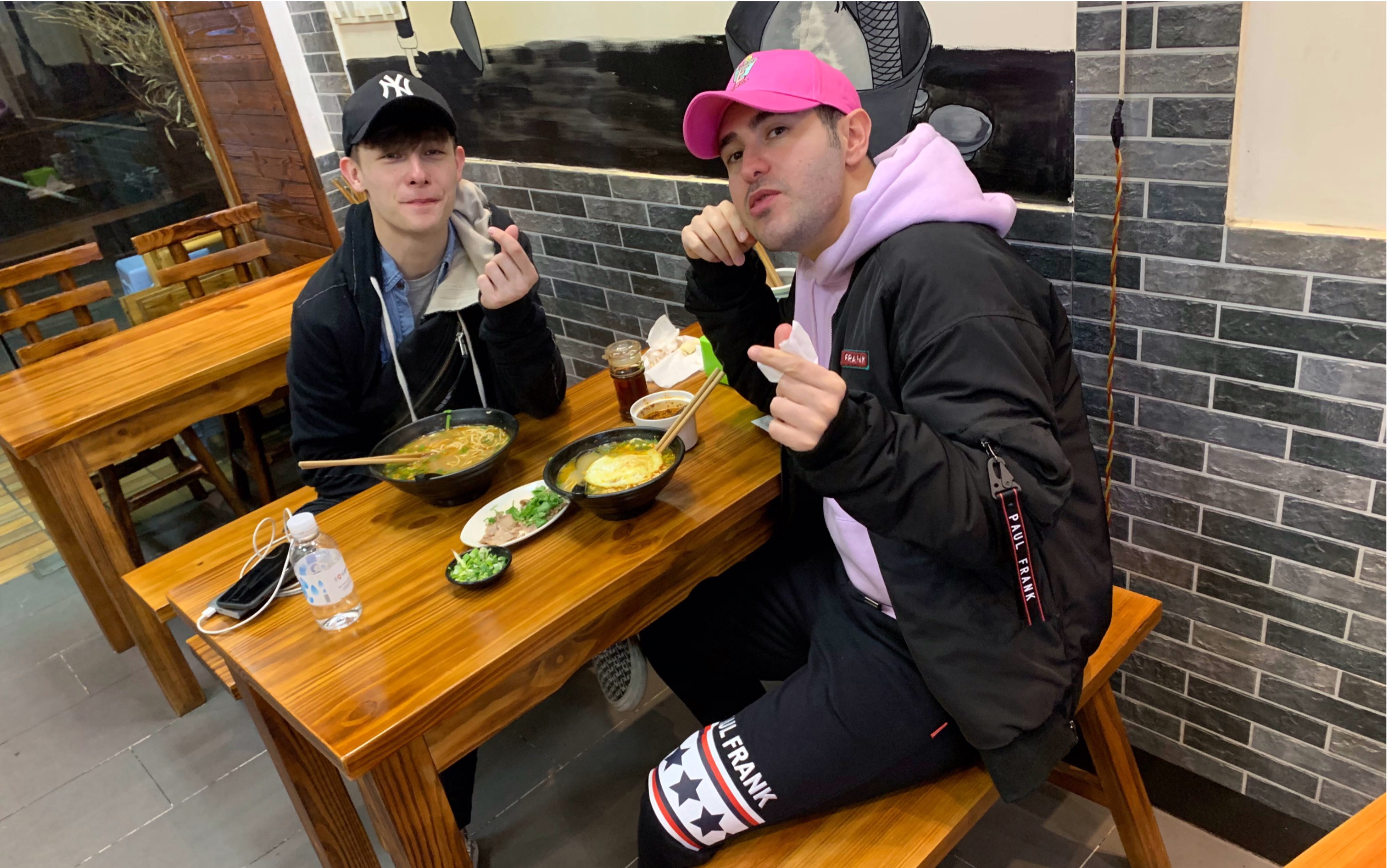 华波波爱吃河南拉面