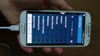 Скачать видео: 三星Galaxy S4 韩版开关机不一样的动画