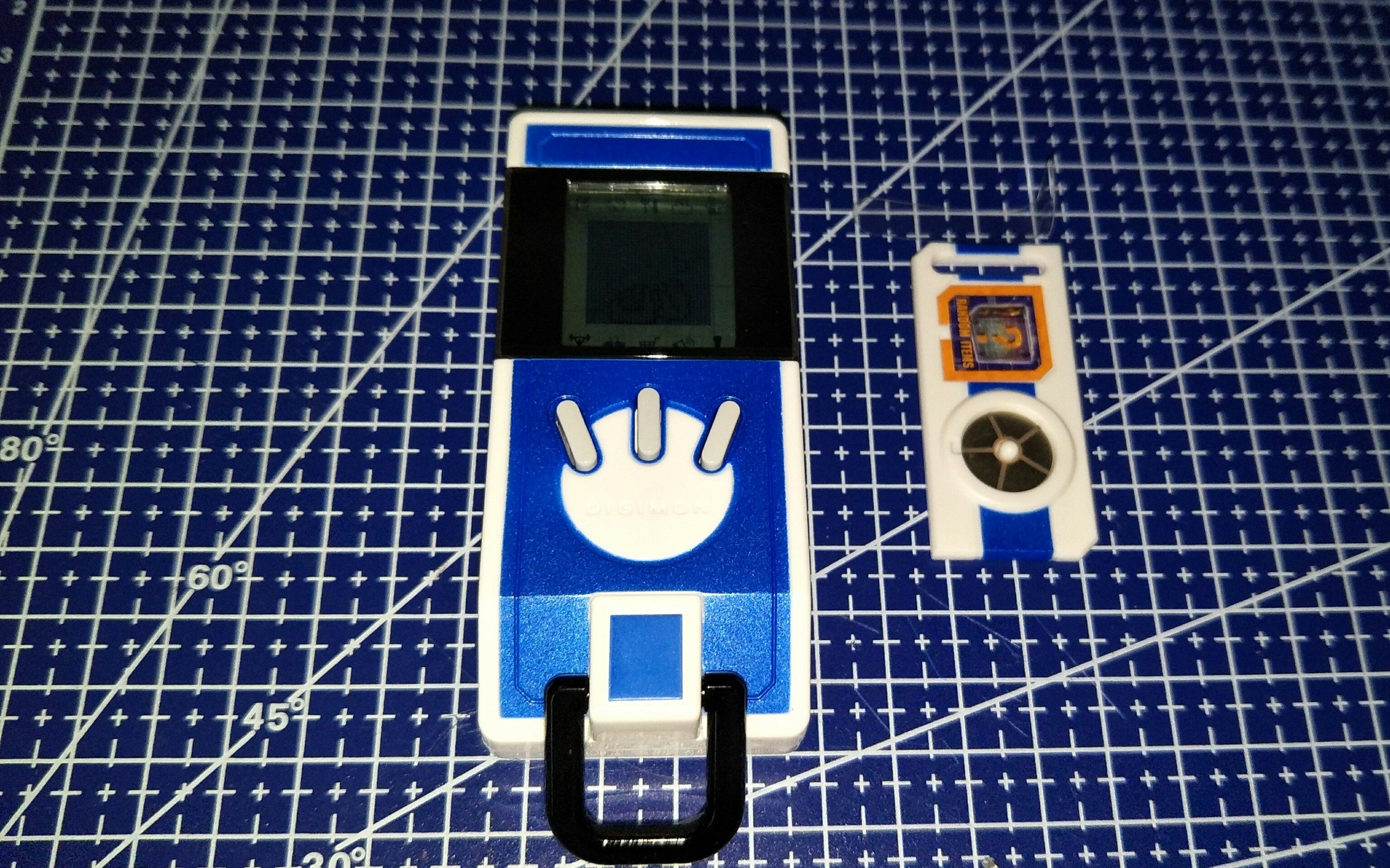 万代数码宝贝五暴龙机开箱