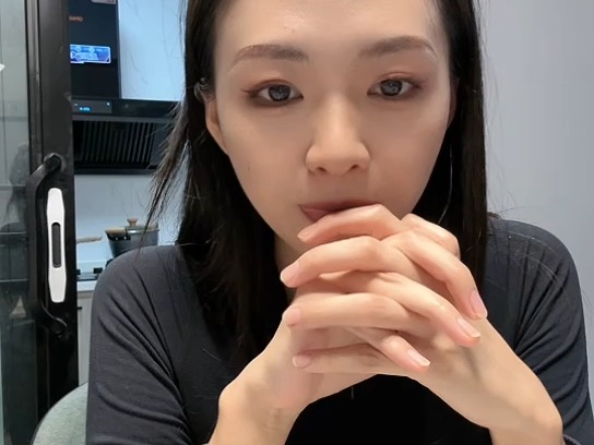 7.15 安安(新疆) 1 —— 中国女主播年鉴