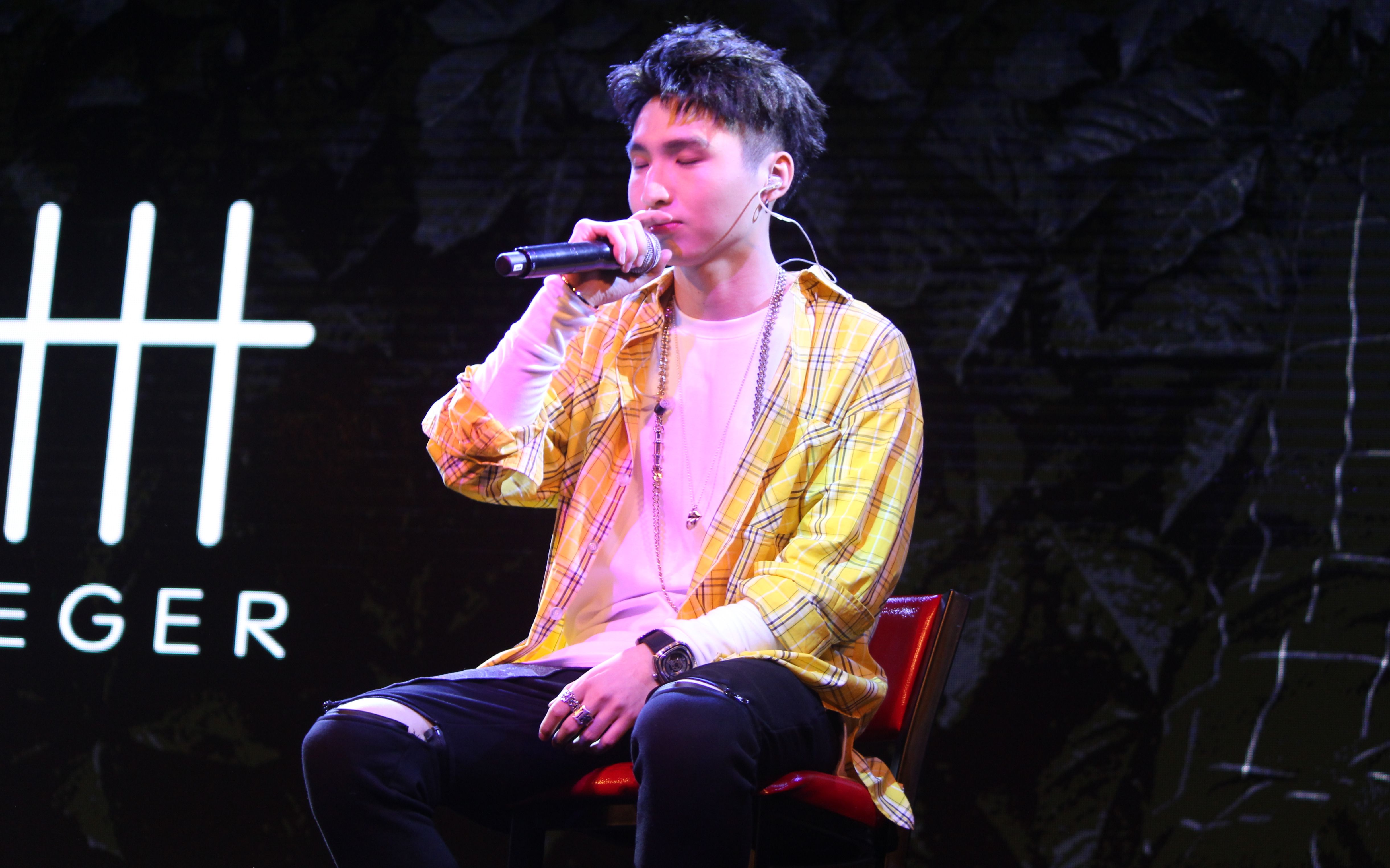 【国民最强cp垂格】20160803黄礼格上海首唱会—暖刺_哔哩哔哩_bili