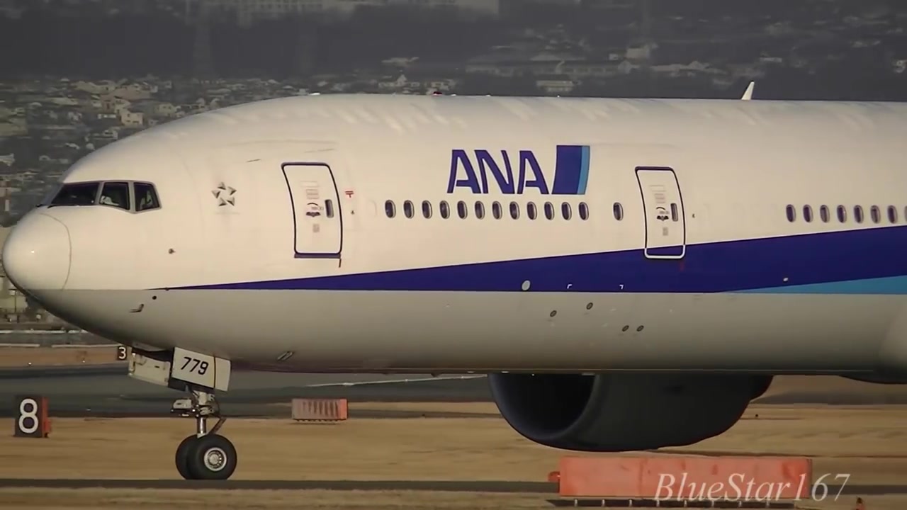 全日空波音777-300er大阪起飛 ana 777-300er (ja779a) takeoff from