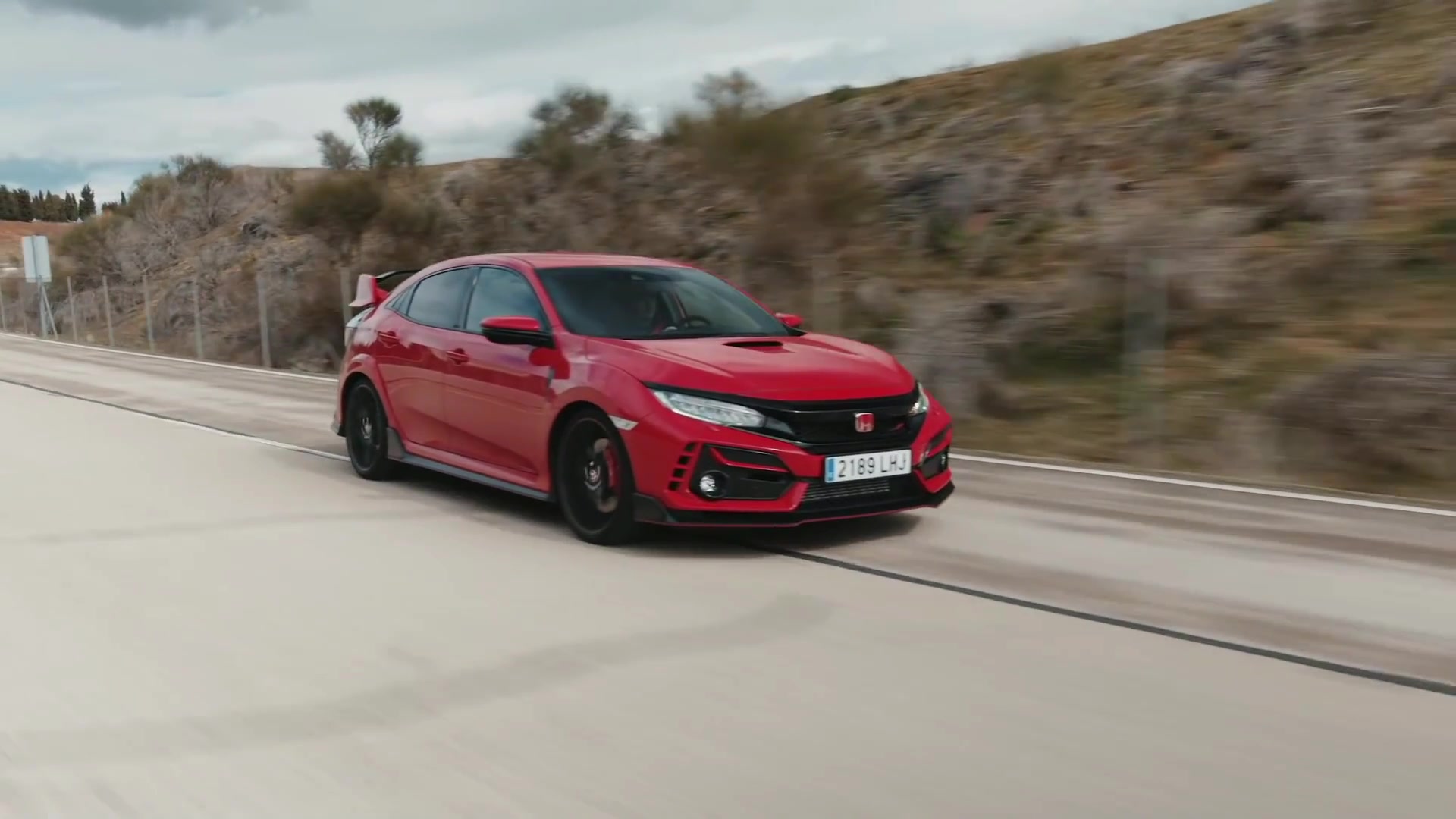 红标思域typer赛道实拍这车是真的帅啊不愧是性能车