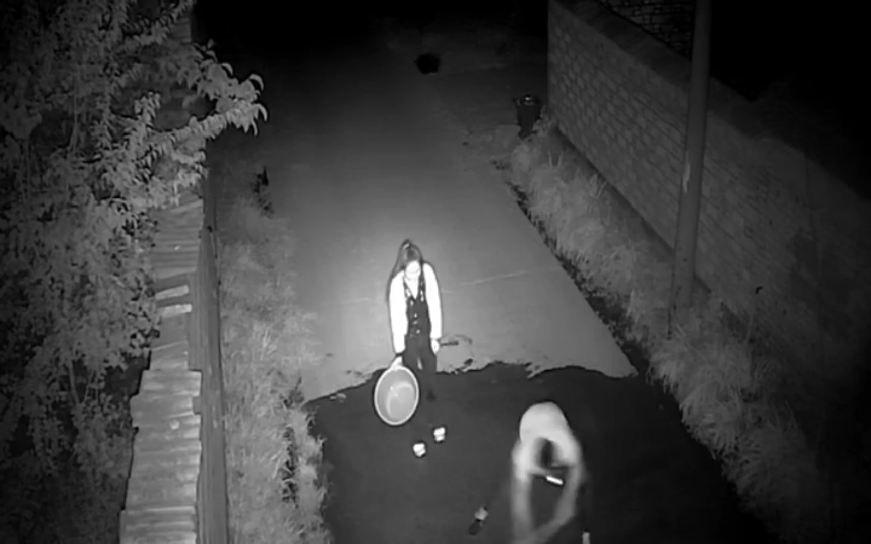 监控下抓拍到的诡异一目