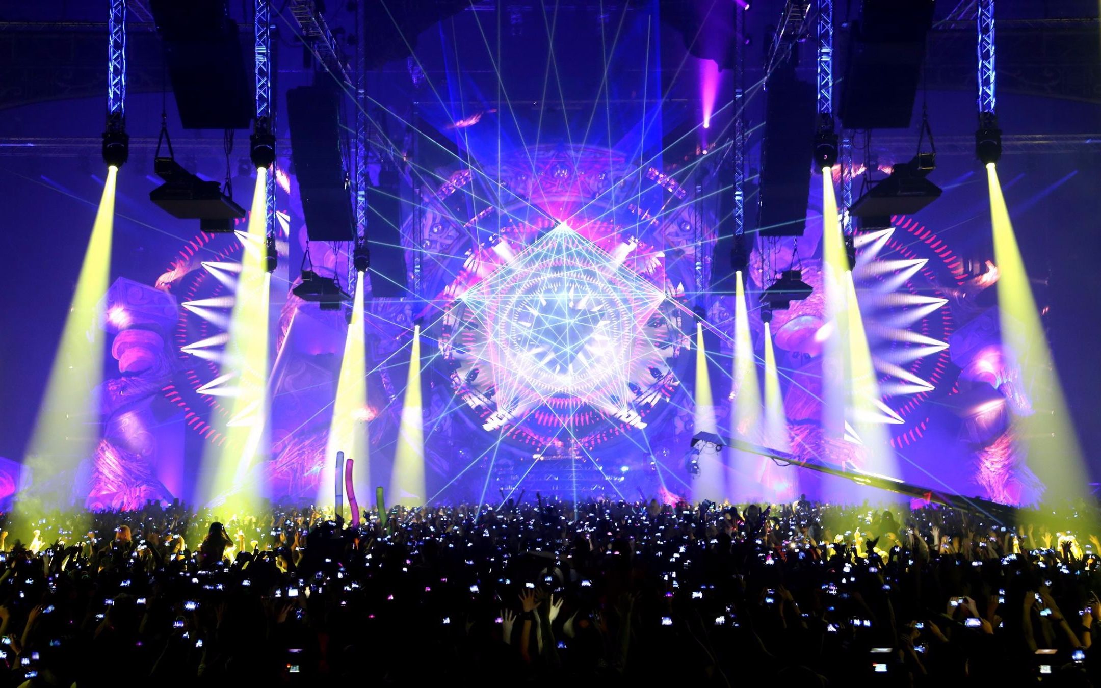 besteuphorichardstylemixapril2017