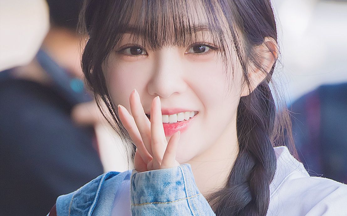 清纯系奶兔子!231012 裴珠泫前往日本开展个人行程!