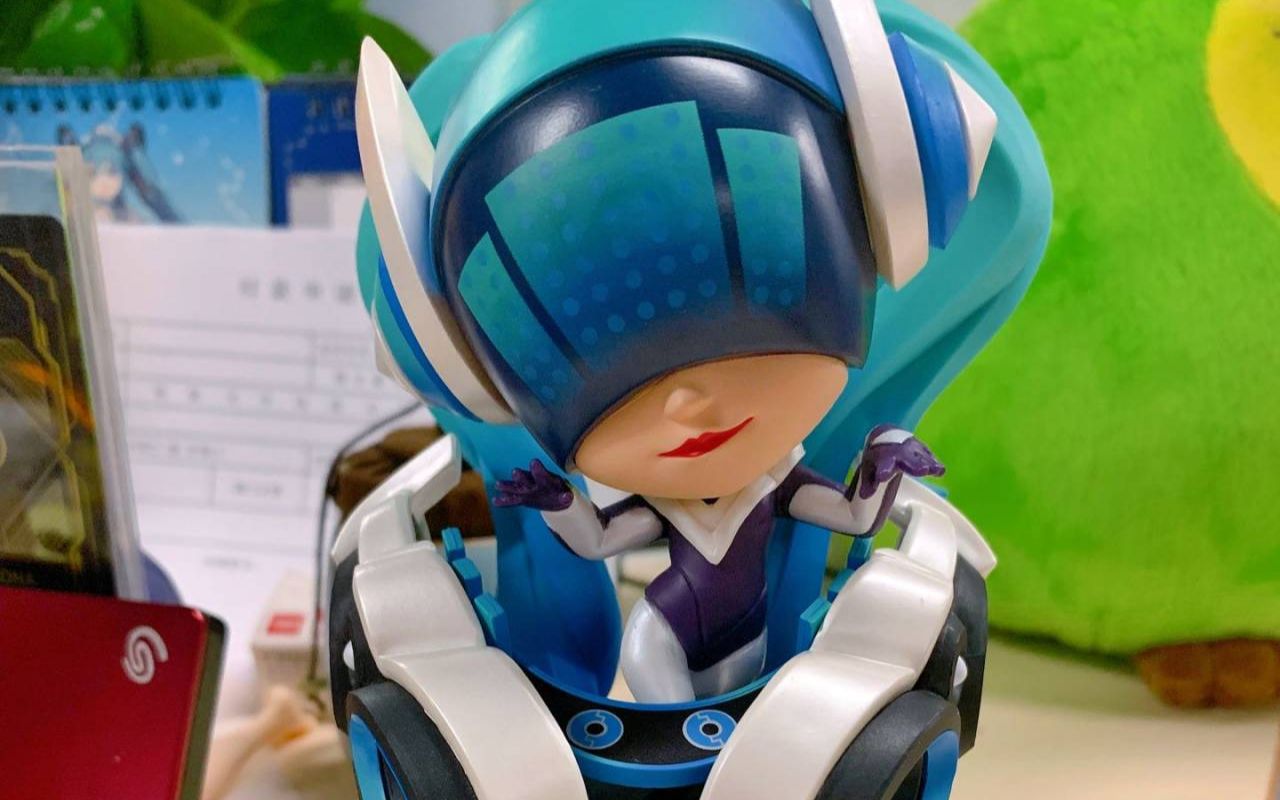 【lol八周年】dj琴女限定手办展示