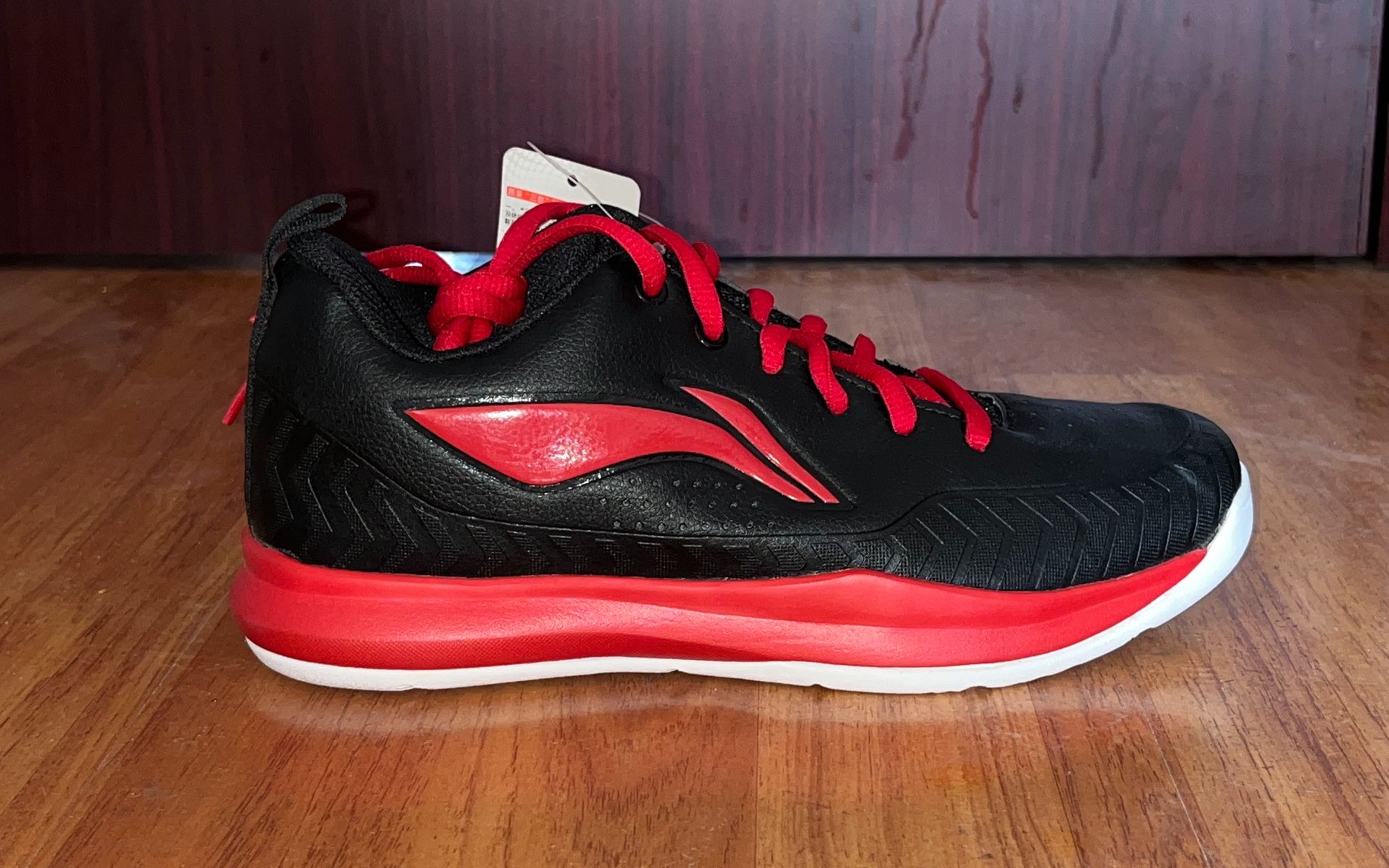 十年前的老款篮球鞋!那是你回不去的青春!