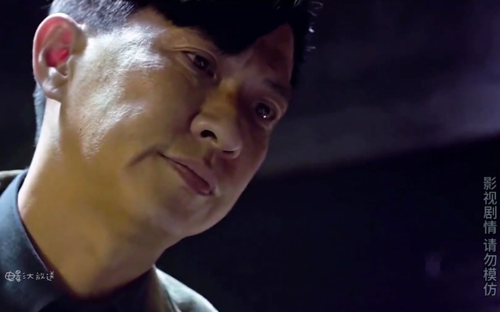 我以为赤道2该上映了吧,结果他不是开演唱会就是拍海关战线