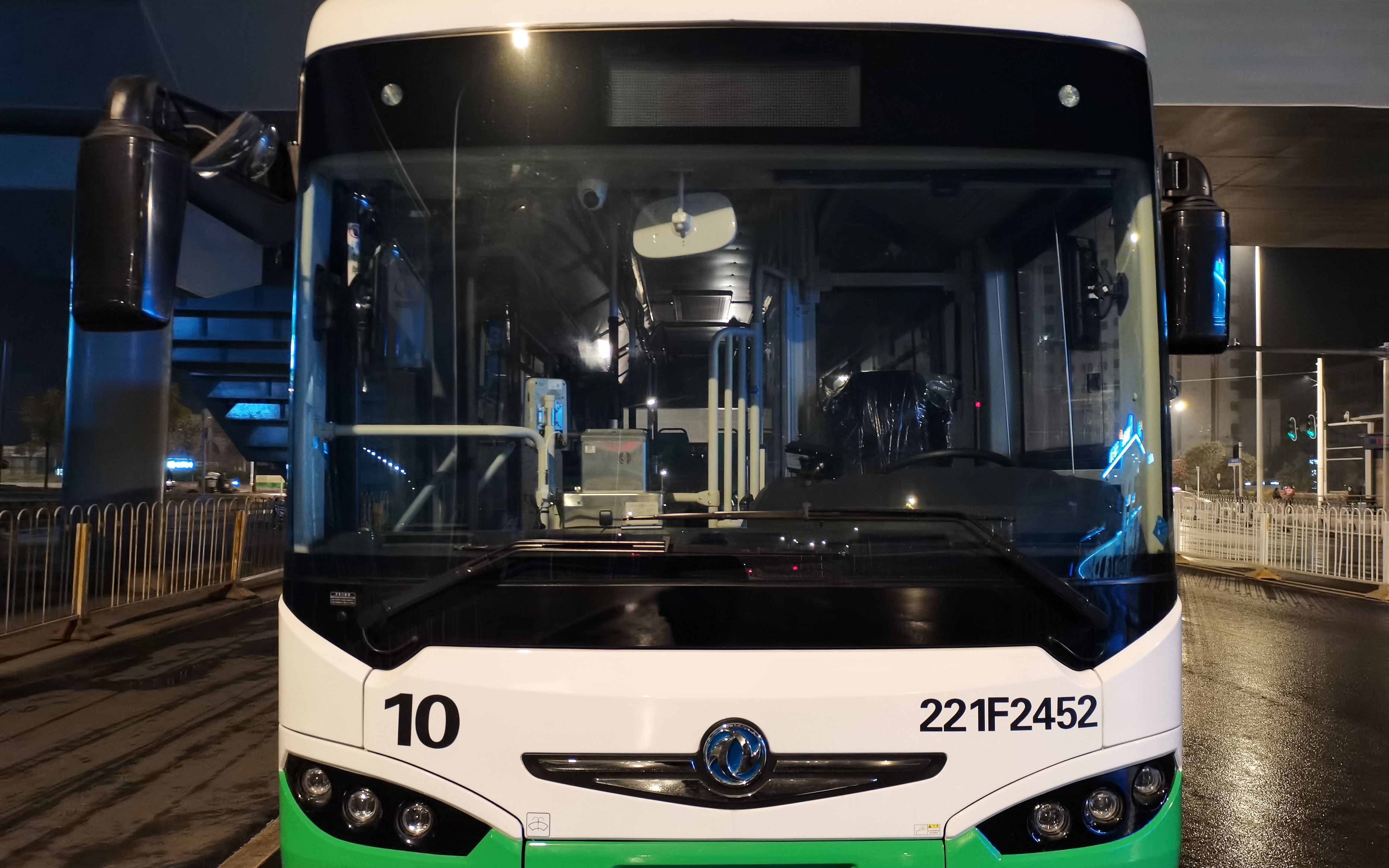 【武汉公交】yx10路末班车变速前方展望